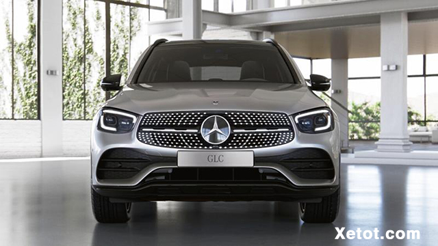 dau xe mercedes glc 300 2020 cbu xetot com - Đ&aacute;nh gi&aacute; Mercedes GLC 300 2025: Đại diện ti&ecirc;u biểu ph&acirc;n kh&uacute;c SUV hạng sang
