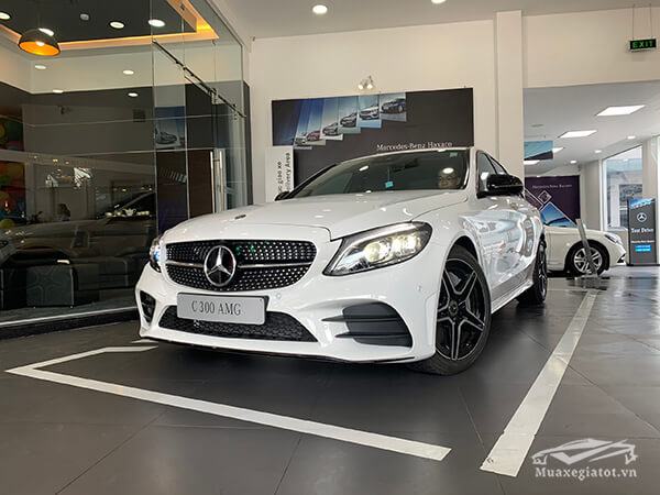 gia xe mercedes c300 amg 2019 muaxegiatot vn 24 - Giới thiệu c&aacute;c phi&ecirc;n bản Mercedes C Class 2025 b&aacute;n tại Việt Nam