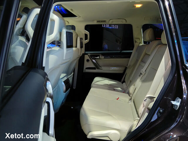 Đánh giá xe Lexus GX 460 2020 tại Việt Nam - nâng cấp sáng giá chinh phục off-road hang ghe sau lexus gx460 2020 facelift xetot com - Đánh giá xe Lexus GX 460 2020 tại Việt Nam - nâng cấp sáng giá chinh phục off-road