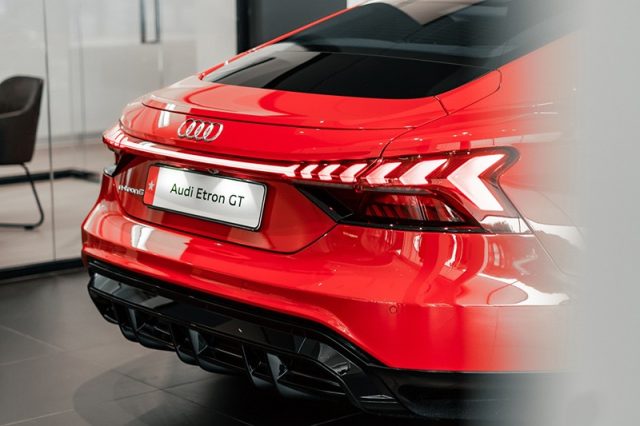audi e tron gt 5 - Xe điện Audi e-Tron GT 2025: Gi&aacute; b&aacute;n mới nhất, Đ&aacute;nh gi&aacute; xe, Th&ocirc;ng số kỹ thuật