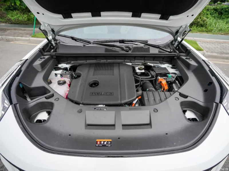 danh gia xe lynk co 01 15 800x600 1 - Lynk & Co 01 2025 gi&aacute; lăn b&aacute;nh khuyến m&atilde;i, Đ&aacute;nh gi&aacute; th&ocirc;ng số kỹ thuật