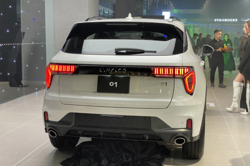 danh gia xe lynk co 01 5 800x533 2 - Lynk & Co 01 2025 gi&aacute; lăn b&aacute;nh khuyến m&atilde;i, Đ&aacute;nh gi&aacute; th&ocirc;ng số kỹ thuật