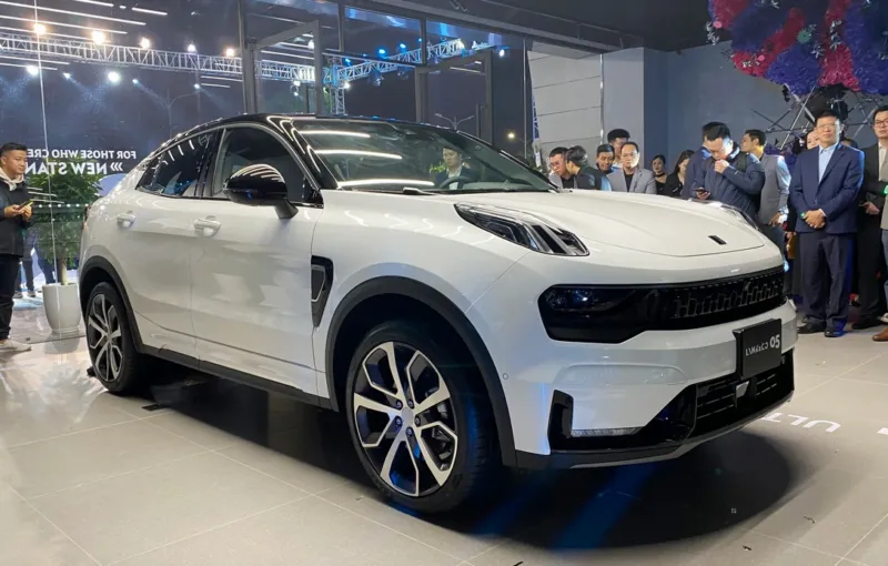 danh gia xe lynk co 05 12 800x510 1 - Lynk & Co 05 gi&aacute; lăn b&aacute;nh khuyến m&atilde;i, Đ&aacute;nh gi&aacute; th&ocirc;ng số kỹ thuật