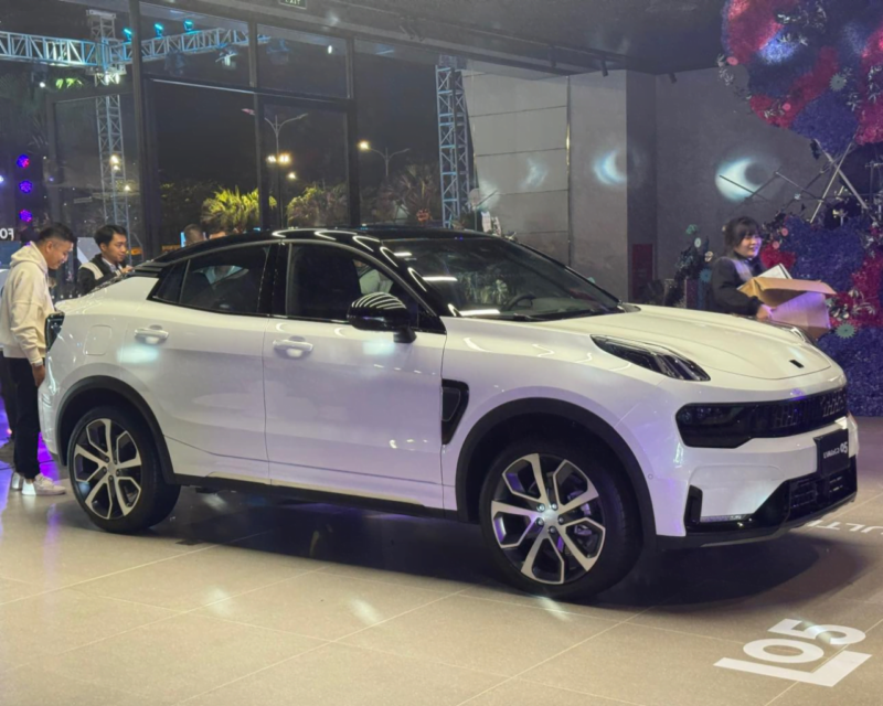 danh gia xe lynk co 05 21 800x640 1 - Lynk & Co 05 gi&aacute; lăn b&aacute;nh khuyến m&atilde;i, Đ&aacute;nh gi&aacute; th&ocirc;ng số kỹ thuật